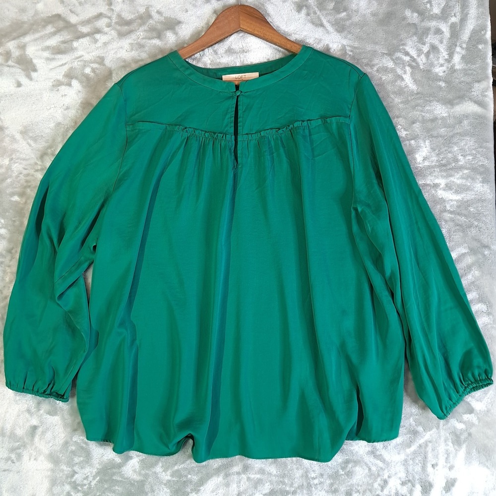 LOFT Plus Green Pleated Peasant Blouse Top Size 20 Style 491979 Long Sleeve
